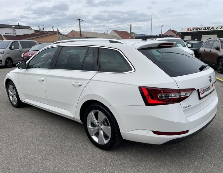 Škoda Superb Kombi 1,4 l 110 kw