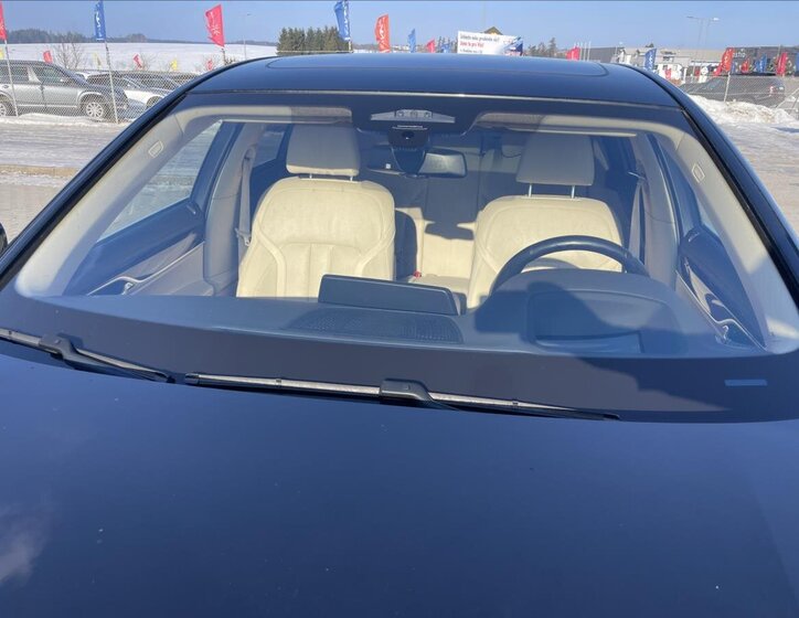 BMW Řada 7 Sedan 3,0 l 210 kw