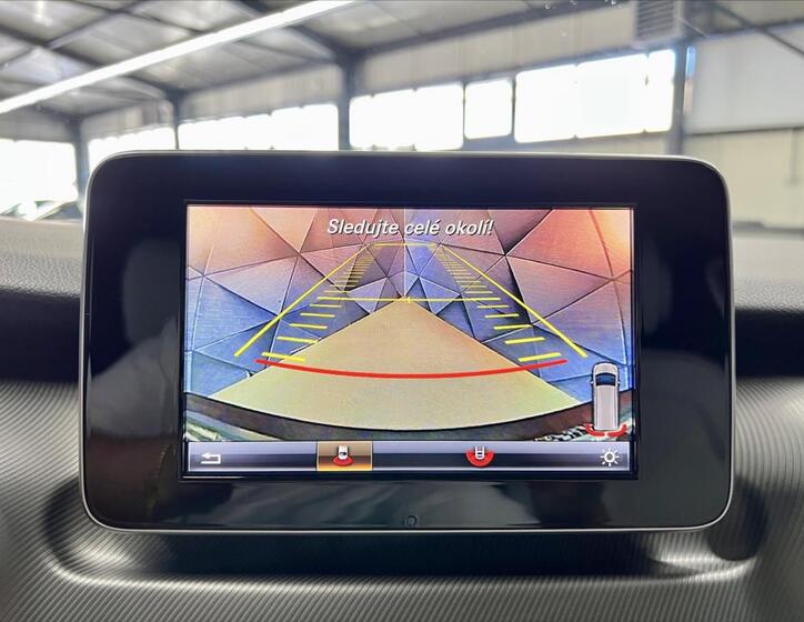 Mercedes-Benz Třídy V 11