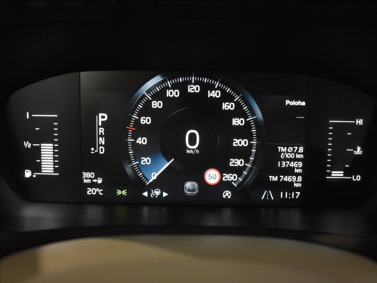 Volvo XC90 SUV / Terénní 2,0 l 173 kw