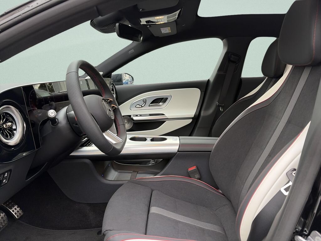 Mercedes-Benz CLA Sedan / Limuzína 1,3 l 120 kw