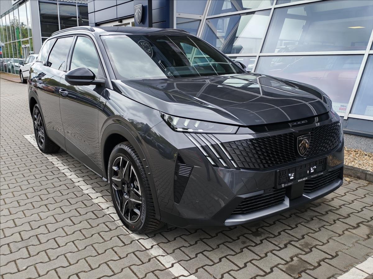 Peugeot 5008 SUV / Terénní 1,2 l 107 kw