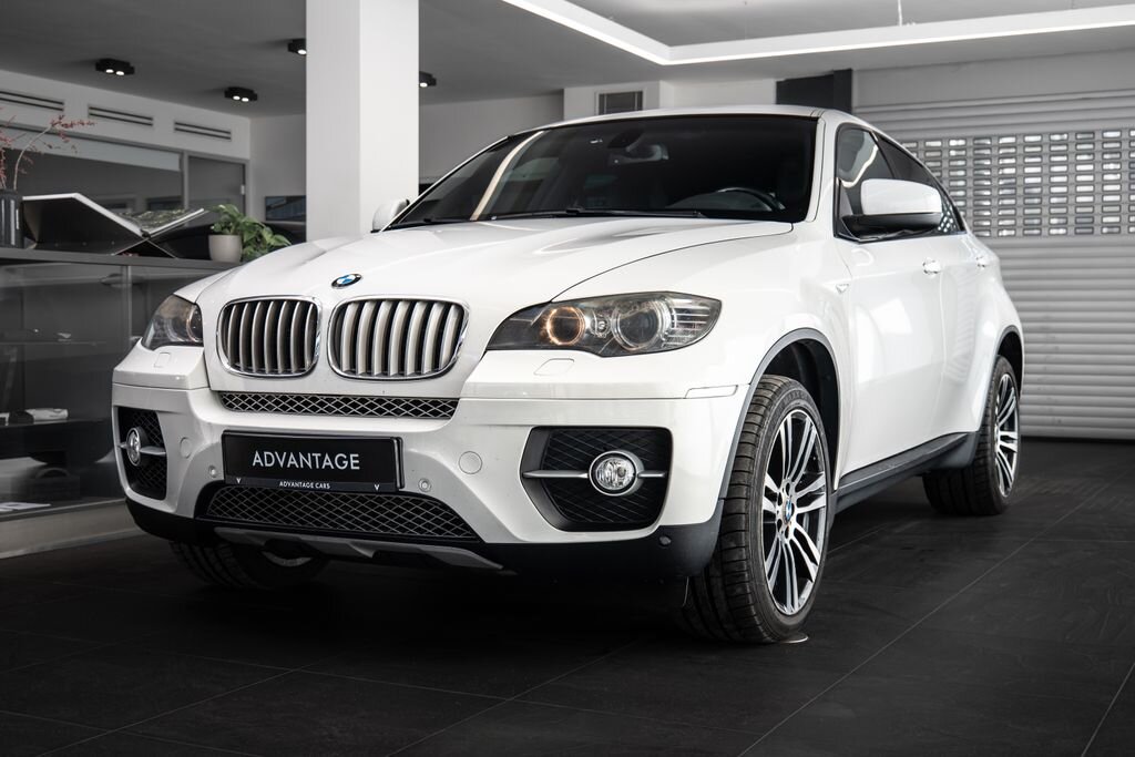 BMW X6 SUV / Terénní 3,0 l 180 kw