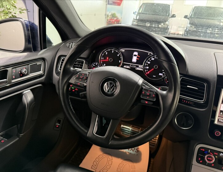 Volkswagen Touareg 18