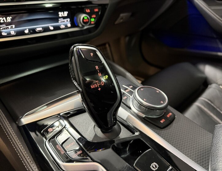 BMW Řada 5 Kombi 3,0 l 210 kw