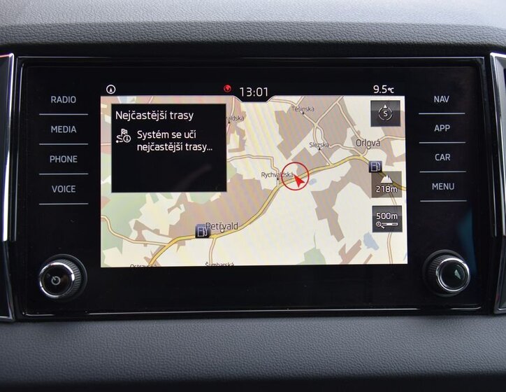 Škoda Karoq SUV 1,5 l 110 kw