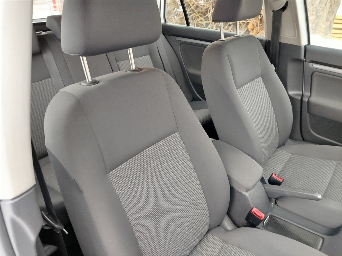 Volkswagen Golf Kombi 1,9 l 77 kw