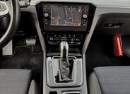 Volkswagen Passat Kombi 1,4 l 160 kw