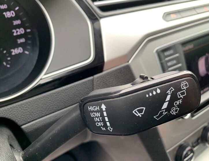 Volkswagen Passat 10