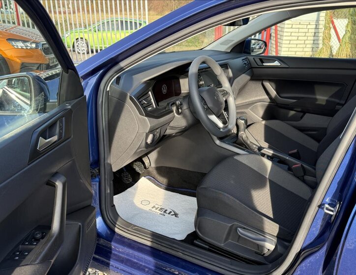 Volkswagen Polo Hatchback 999,0 70 kw