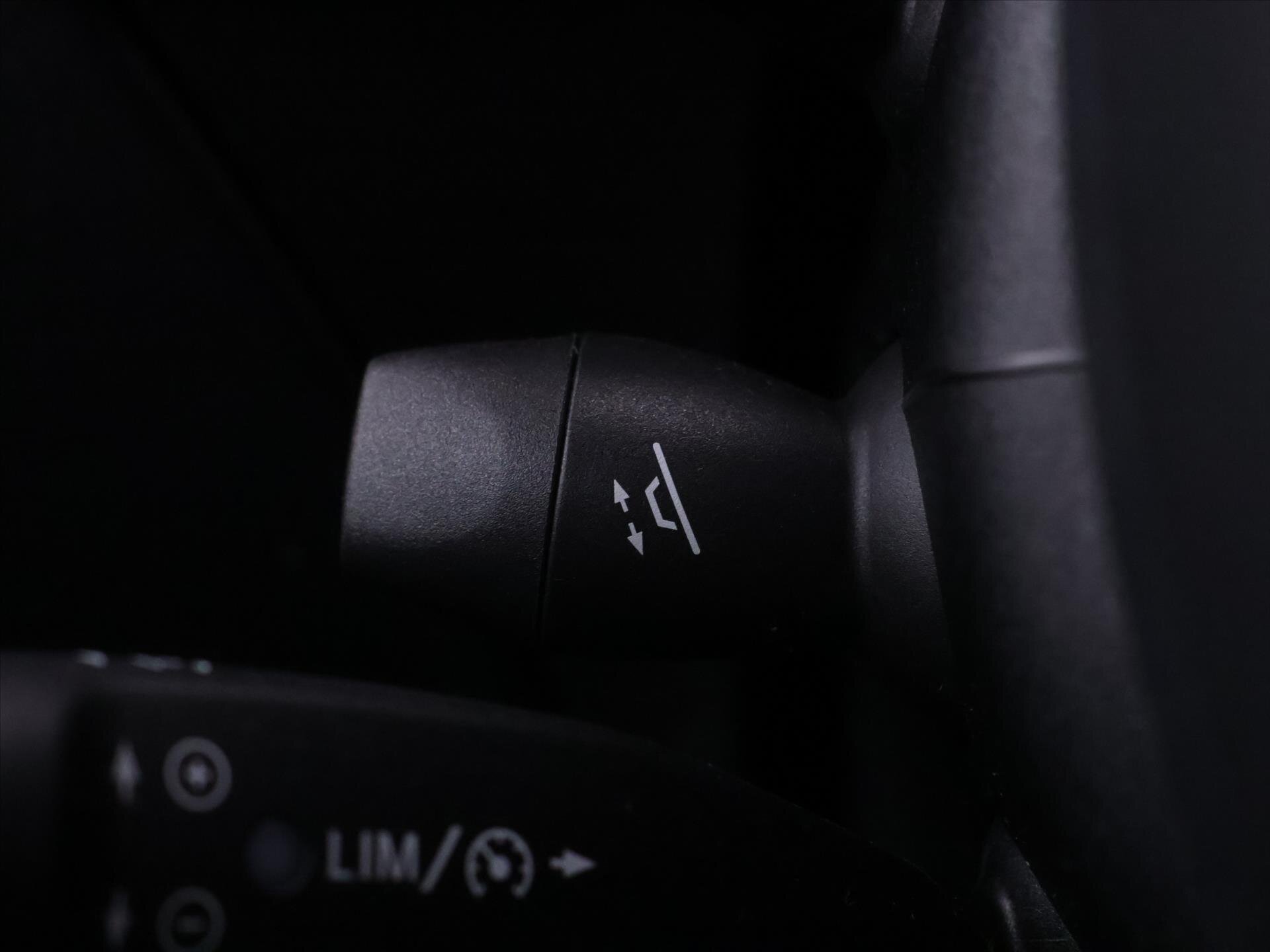 Mercedes-Benz Třídy G SUV 3,0 l 155 kw