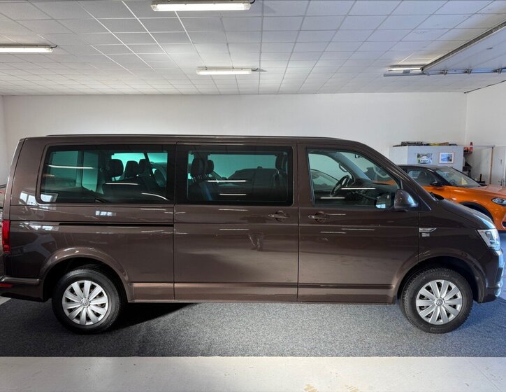 Volkswagen Caravelle 4