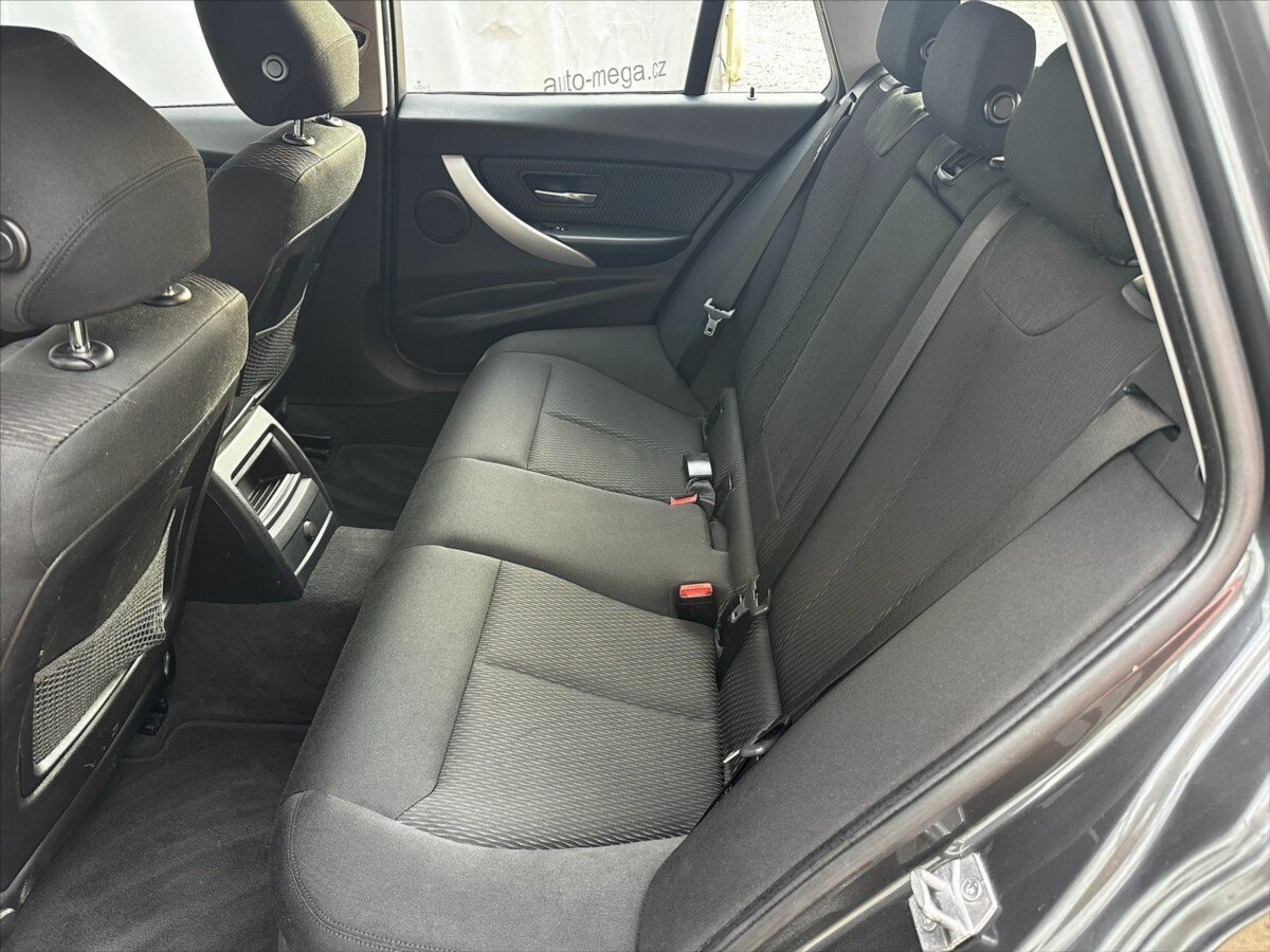 BMW Řada 3 Kombi 2,0 l 120 kw