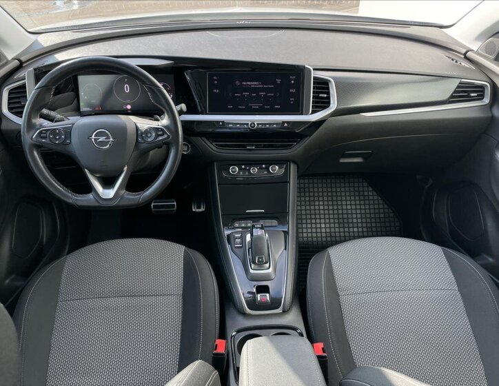 Opel Grandland SUV / Terénní 1,5 l 96 kw