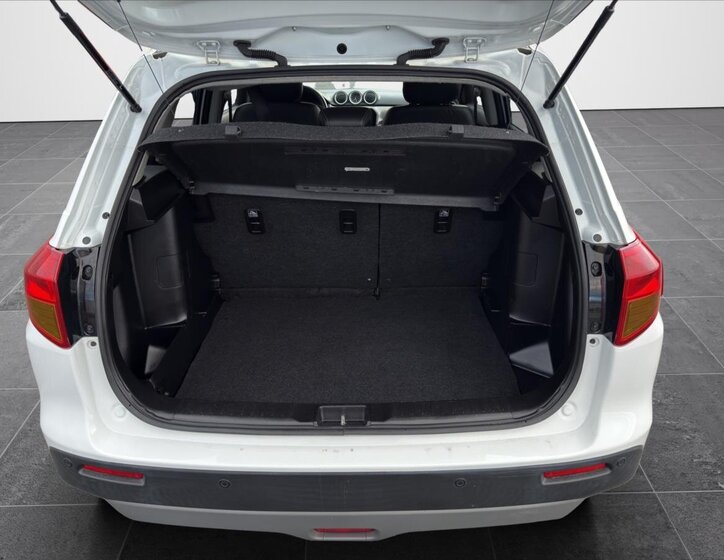 Suzuki Vitara SUV / Terénní 1,6 l 88 kw