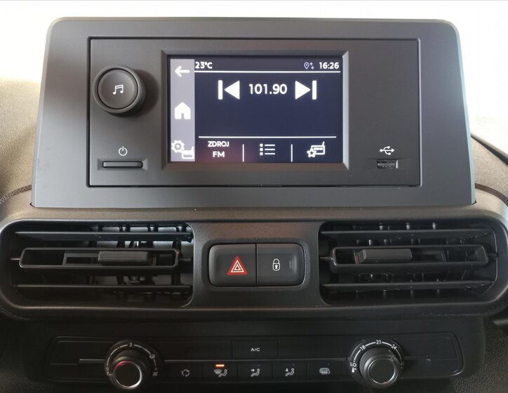 Toyota ProAce City 12