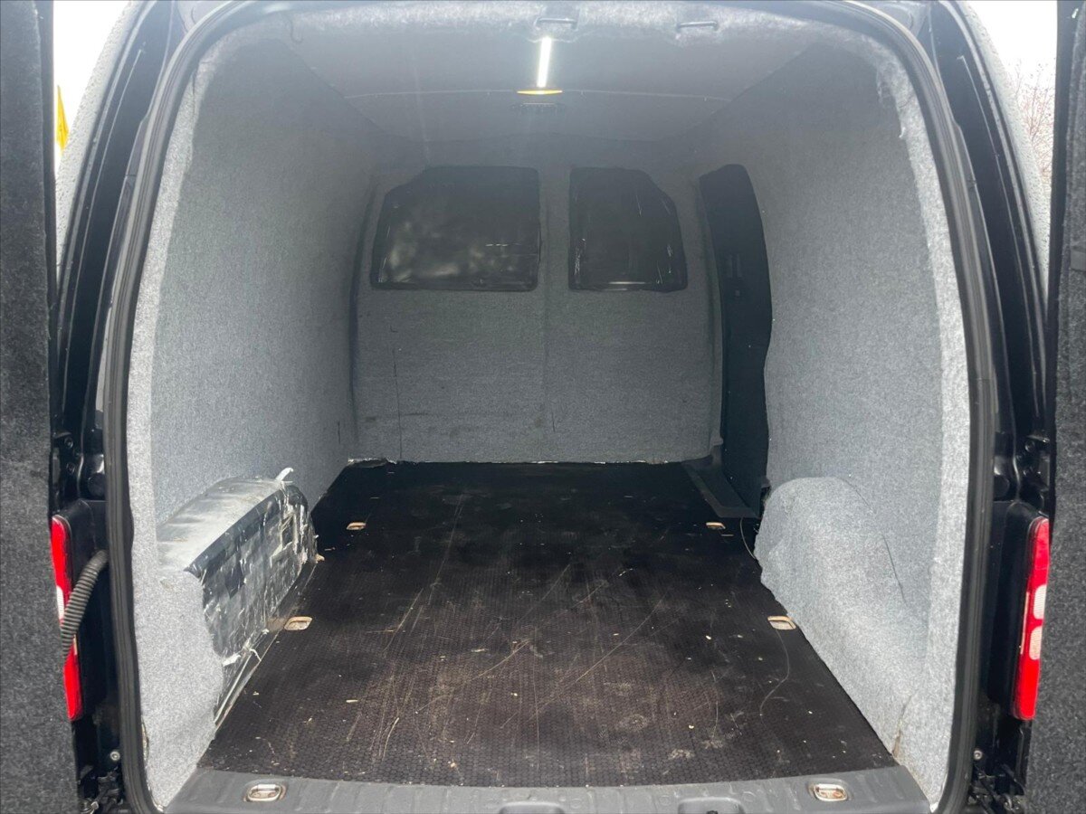 Volkswagen Caddy Skříň 1,6 l 75 kw