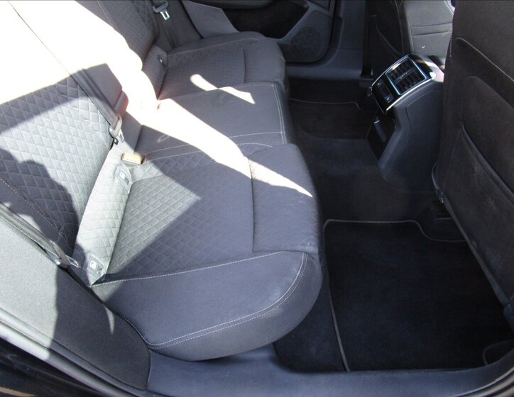 Škoda Superb Kombi 2,0 l 110 kw