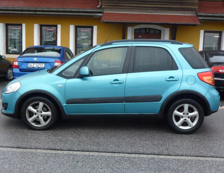 Suzuki SX4 Hatchback 1,9 l 88 kw