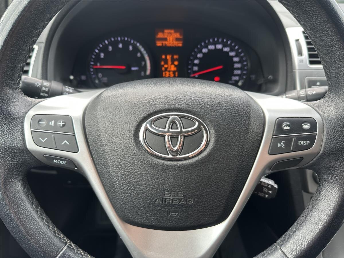 Toyota Avensis Kombi 1,8 l 109 kw