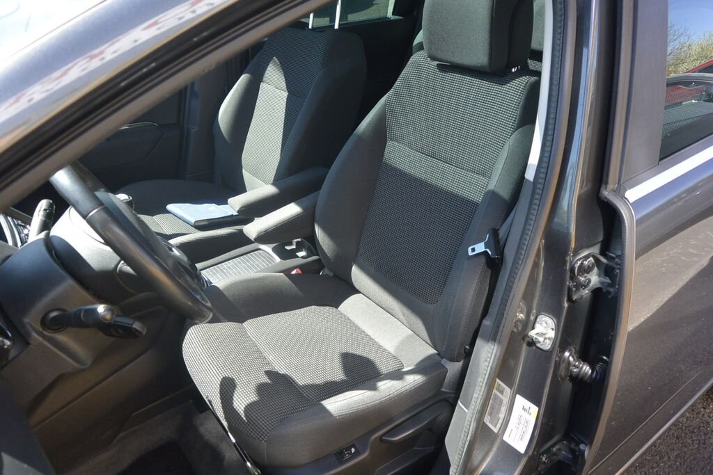 Peugeot 5008 MPV 1,6 l 88 kw