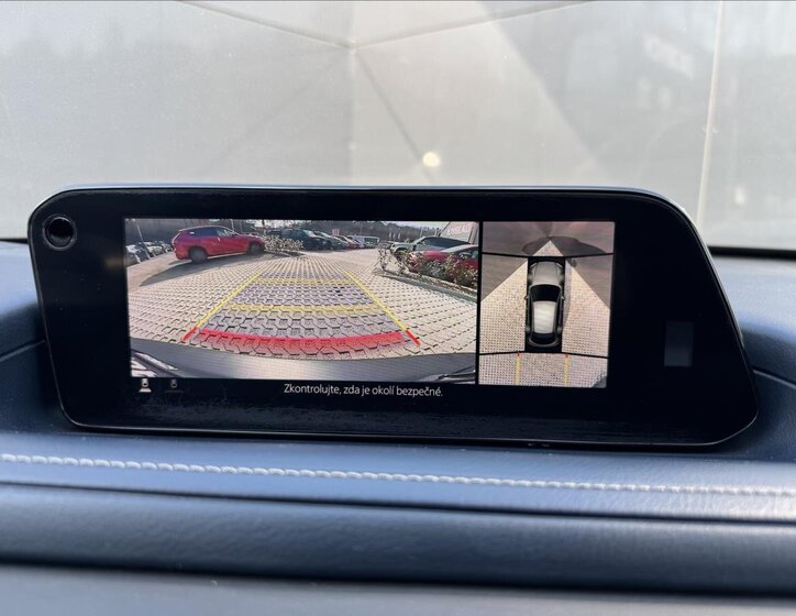 Mazda CX-30 CUV / Crossover 2,0 l 132 kw