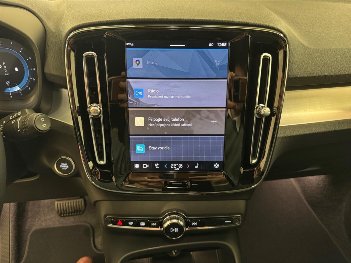 Volvo XC40 SUV 2,0 l 120 kw