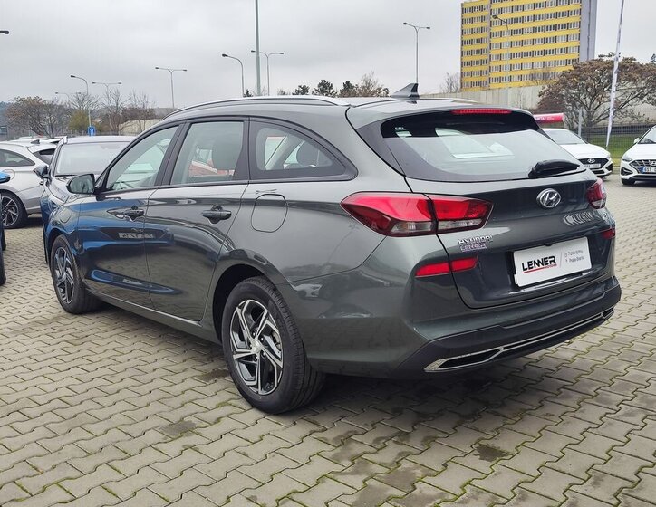 Hyundai i30 Kombi 998,0 88 kw