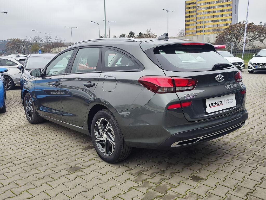 Hyundai i30 Kombi 998,0 88 kw