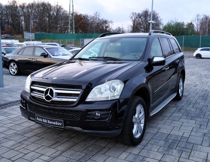Mercedes-Benz GL 2