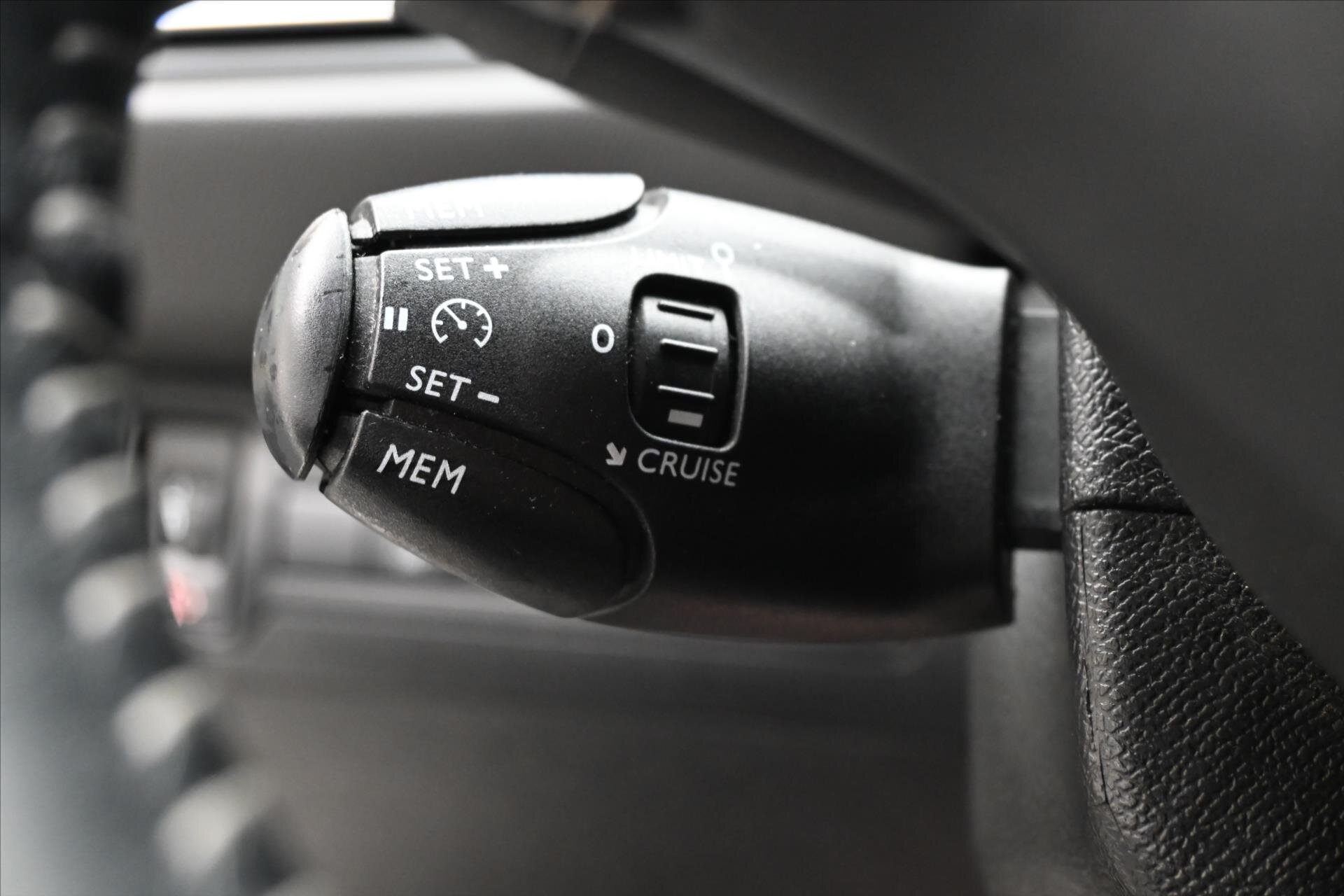 Peugeot 308 Kombi 1,5 l 96 kw