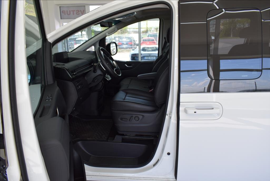 Hyundai Staria MPV 2,2 l 130 kw