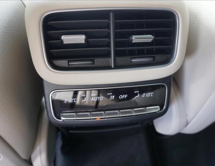 Mercedes-Benz GLS 10