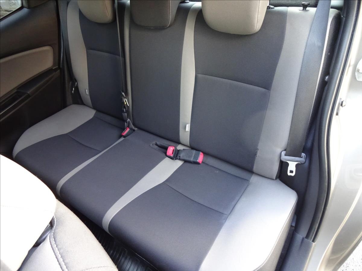 Toyota Yaris Kombi 1,3 l 73 kw