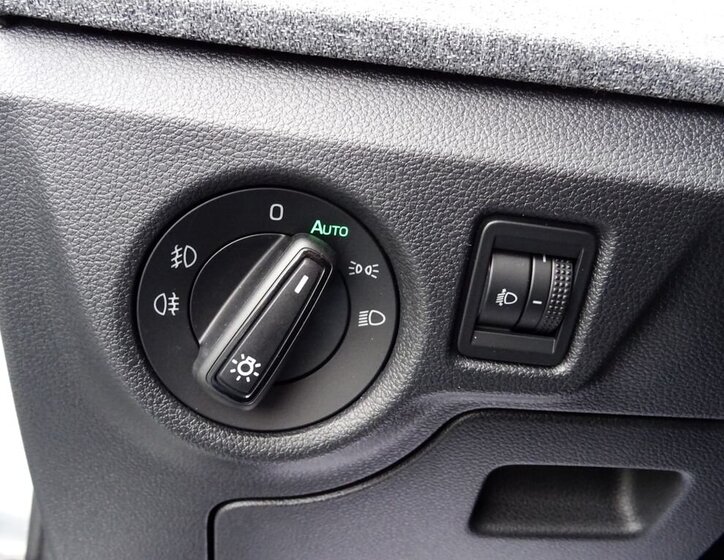 Škoda Kamiq Hatchback 999,0 70 kw