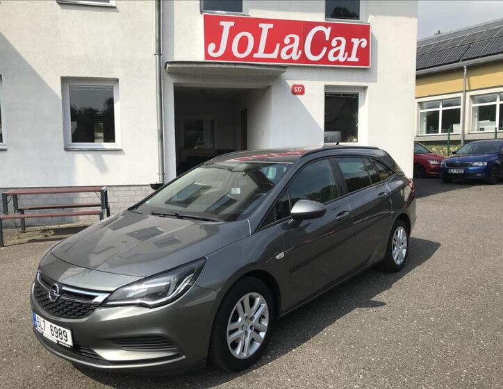 Opel Astra 1