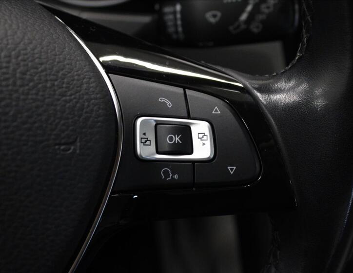 Volkswagen Touran 19