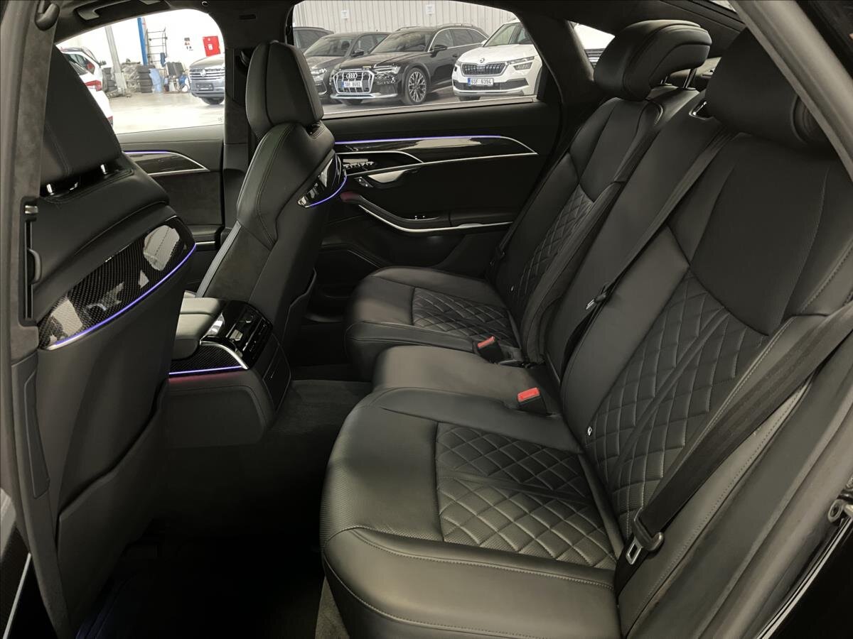 Audi S8 Sedan / Limuzína 4,0 l 420 kw