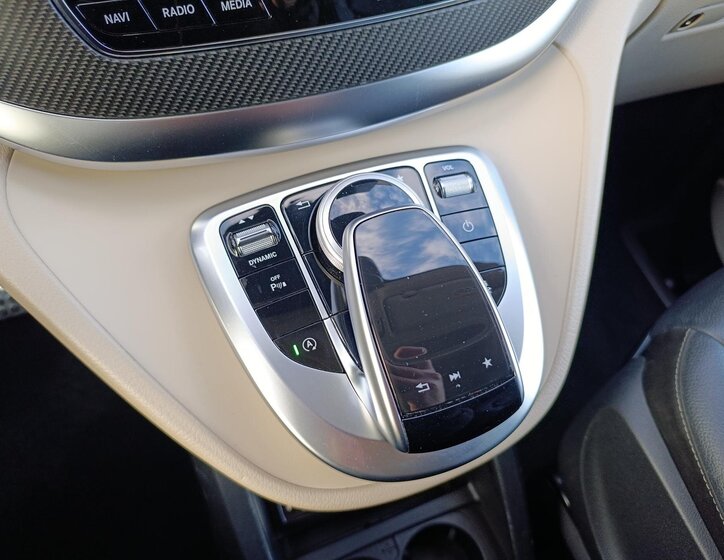 Mercedes-Benz Třídy V Kombi 2,1 l 140 kw