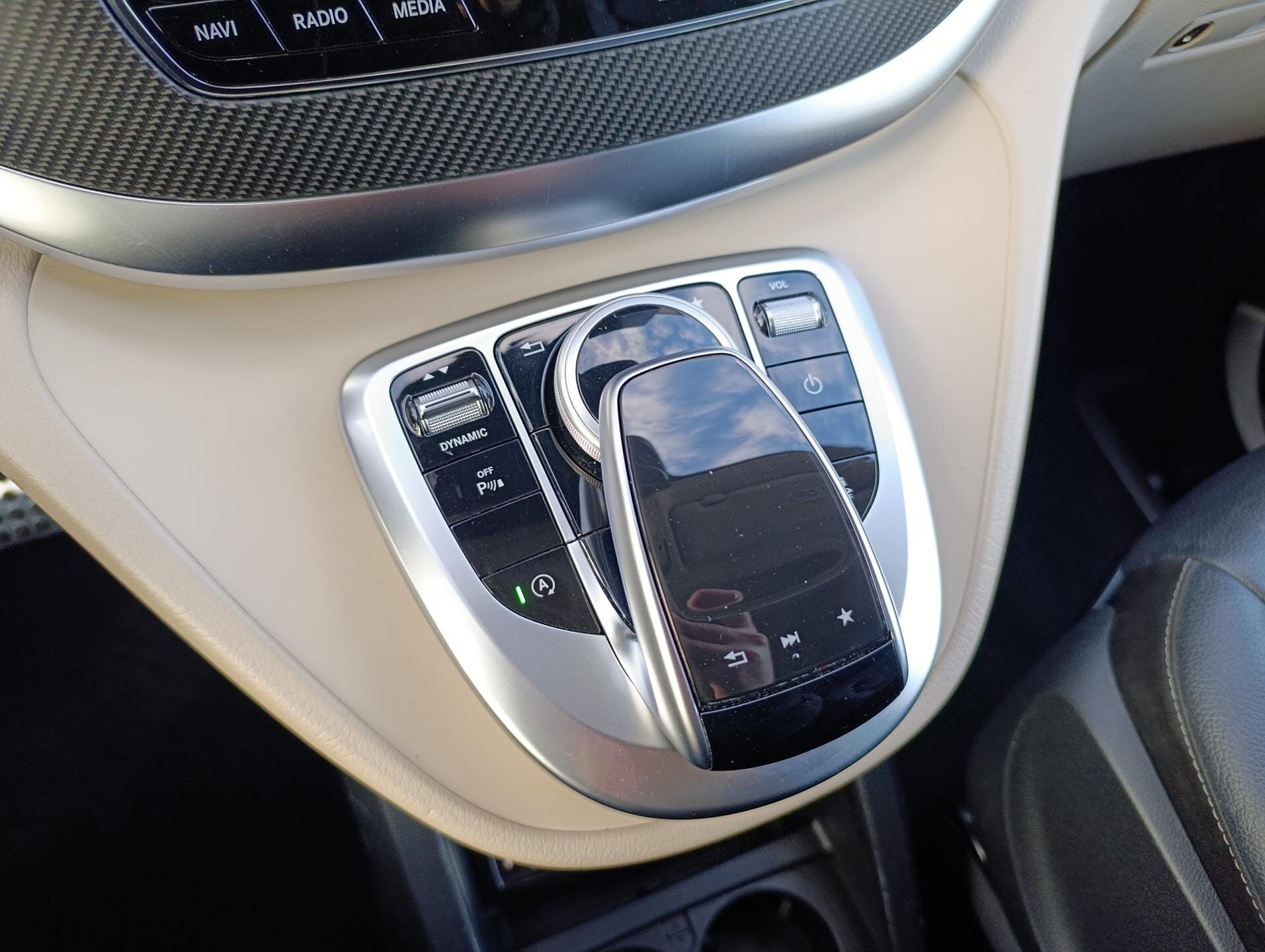 Mercedes-Benz Třídy V Kombi 2,1 l 140 kw