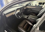 Tesla Model 3 Sedan / Limuzína 0,0 366 kw