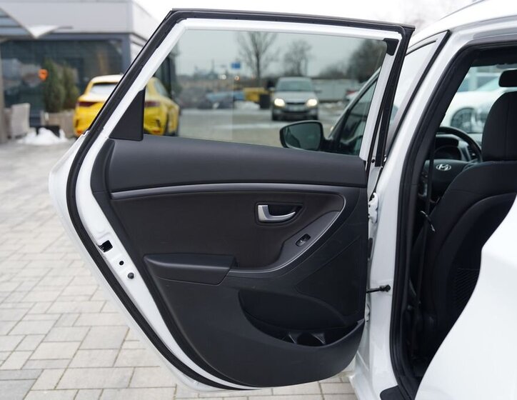 Hyundai i30 Kombi 1,6 l 99 kw