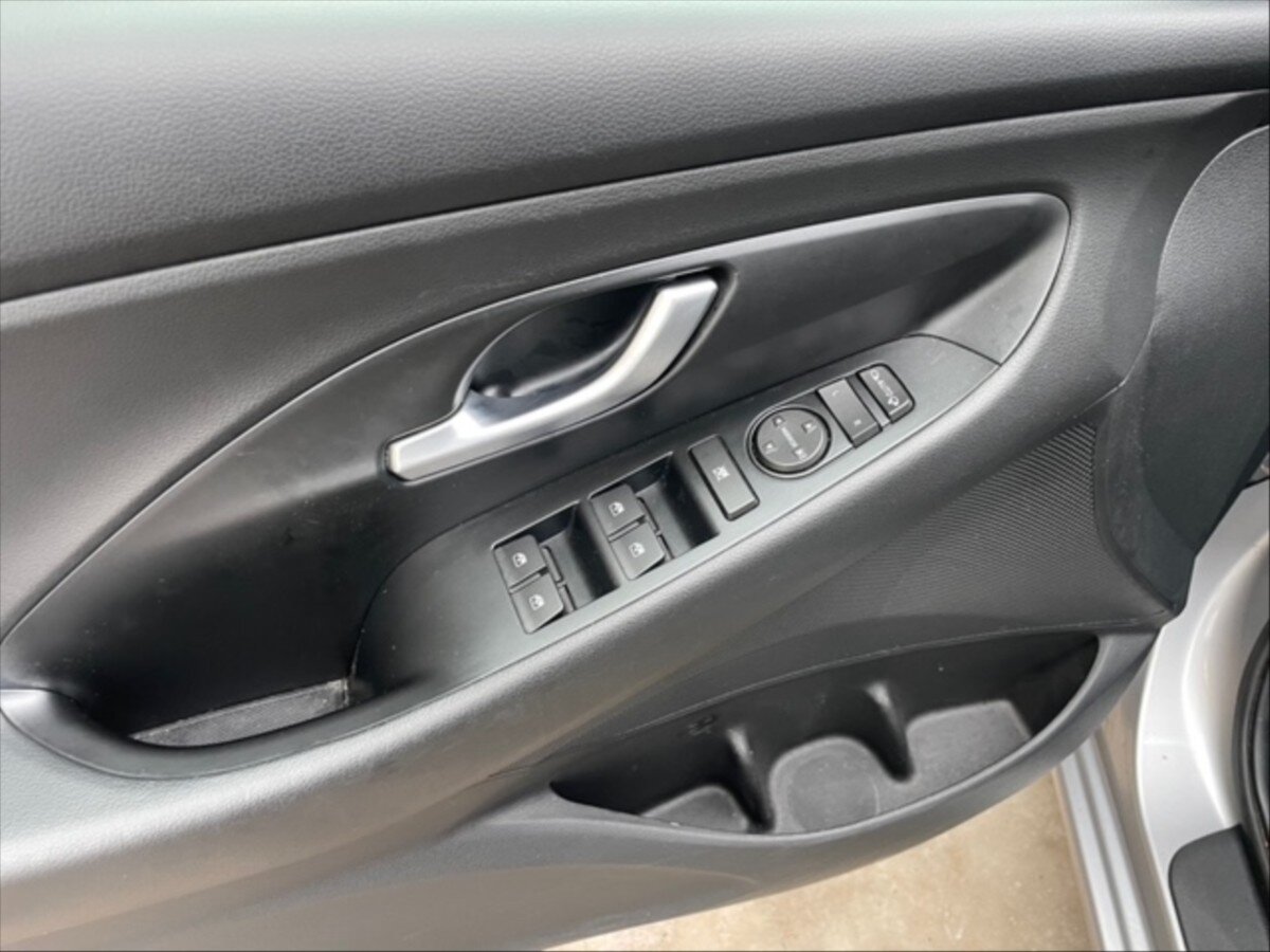 Hyundai i30 Kombi 998,0 88 kw