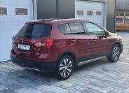 Suzuki S-Cross 5