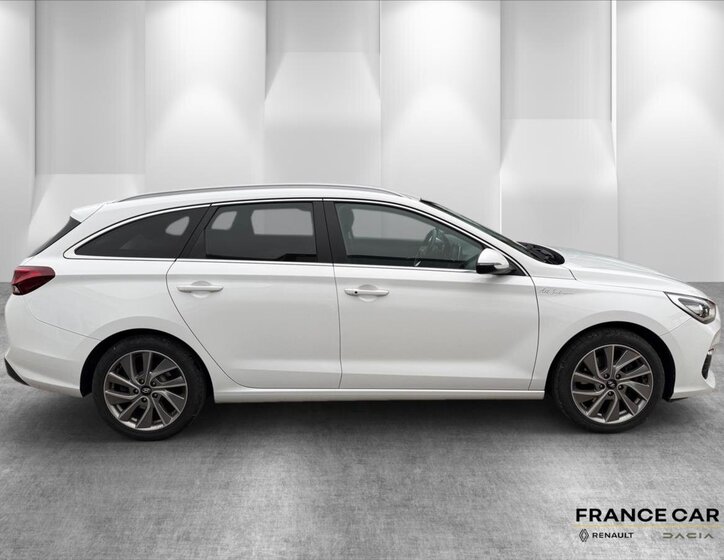 Hyundai i30 Kombi 1,4 l 103 kw