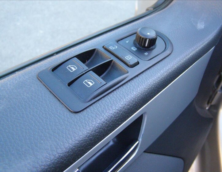 Volkswagen Multivan MPV 2,0 l 132 kw