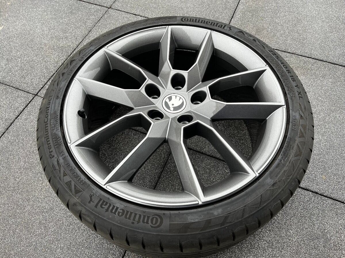 Škoda Octavia Sedan / Limuzína 2,0 l 135 kw