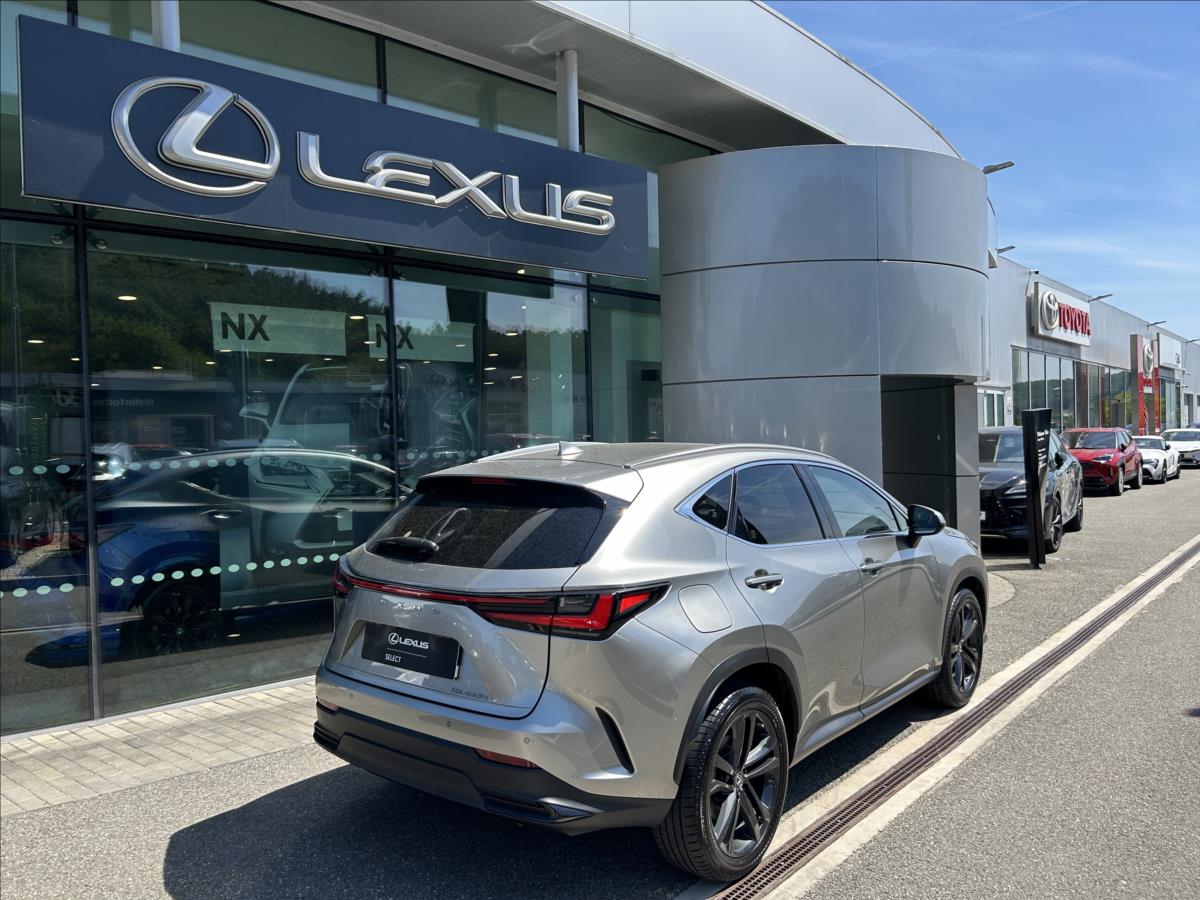Lexus NX 450h+