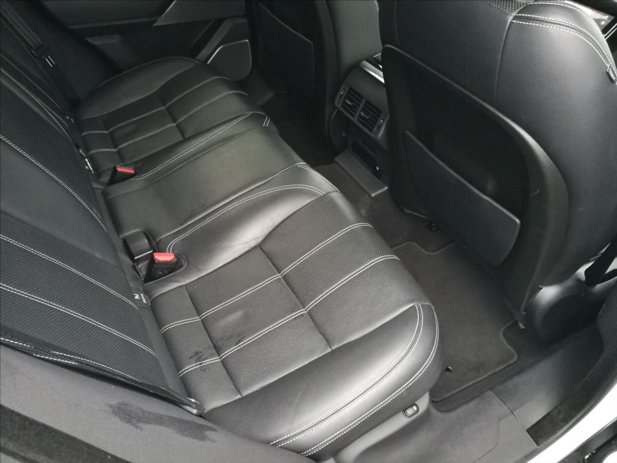 Land Rover Range Rover Velar SUV / Terénní 3,0 l 221 kw