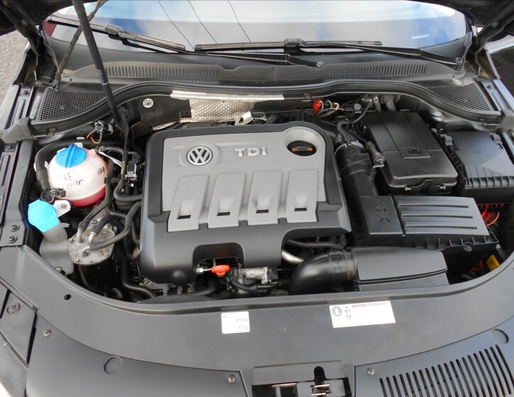 Volkswagen Passat CC 23